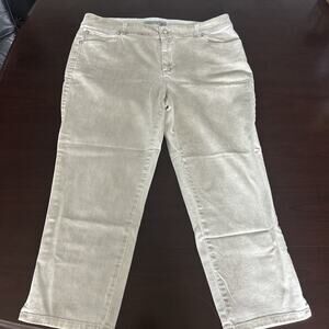 Chicos Platinum Denim Caprice Size 2.5